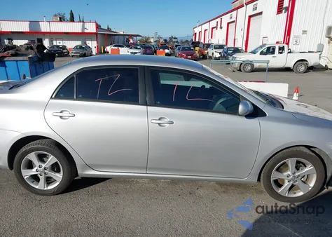 2011 Toyota Corolla Le z USA, uszkodzony, nr VIN 2T1BU4EE5BC646572